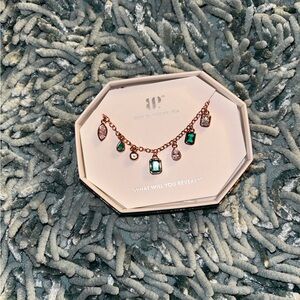 May 2025 Birthday collection : Dazzling Green Goddess